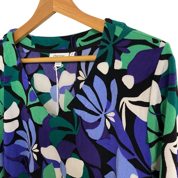 Chico’s Travelers coastline floral V-Neck stretch Top purple nightshade size L - Picture 4 of 16